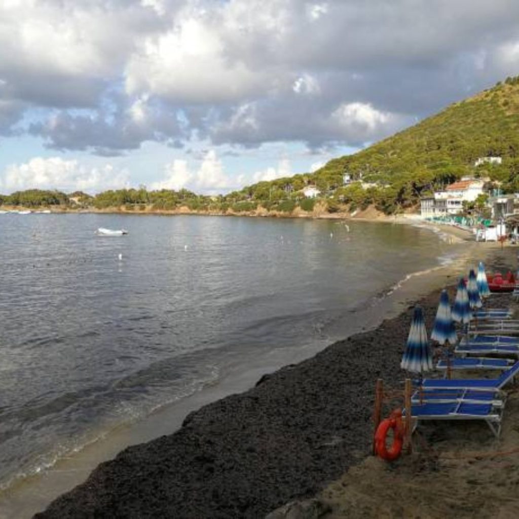 Best Bars with a View of Vesuvius: Drinks, Atmosphere, and Panoramas