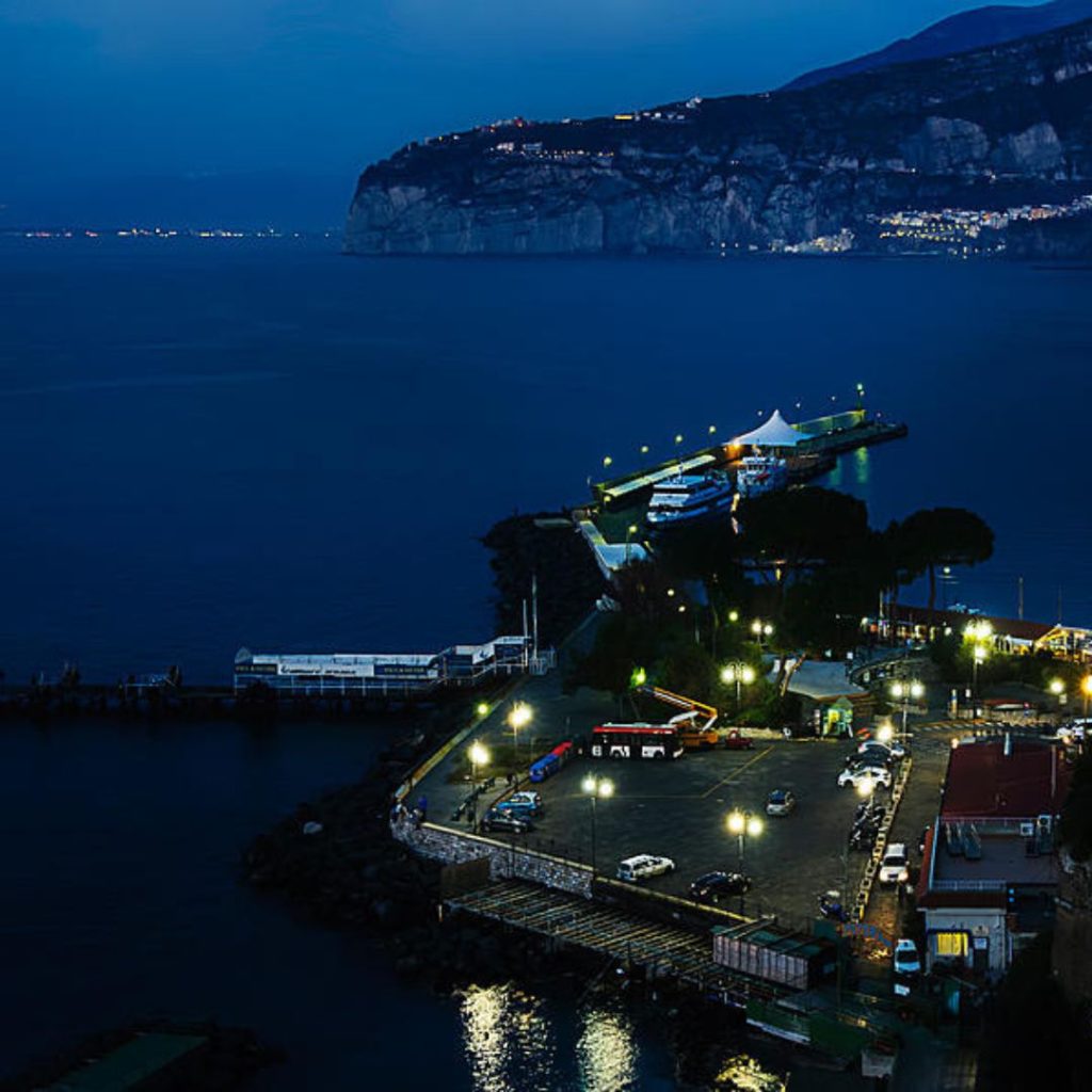 10 Reasons to Choose a Hostel Instead of a Hotel in Sorrento