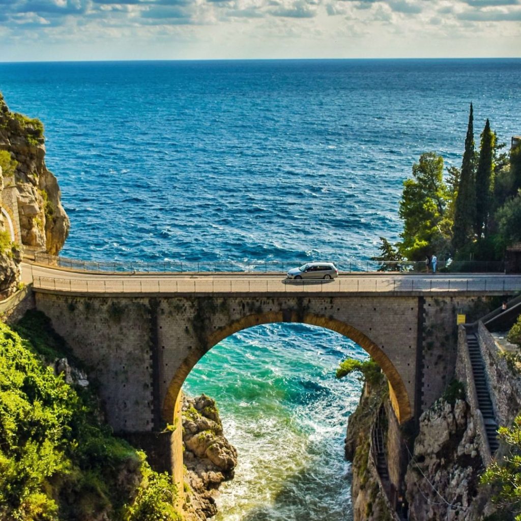 Best Sunset Activities: From Kayaking to Seaside Picnics