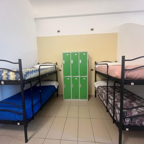 CAMERATA DA 12 FEMMINILE SENZA BAGNO 2