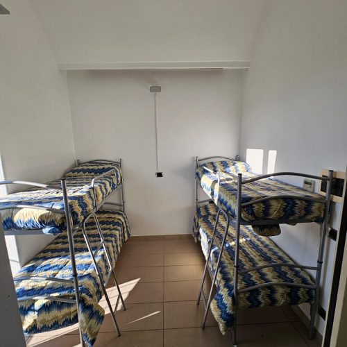 CAMERATA QUADRUPLA CON BAGNO INTERNO (3)