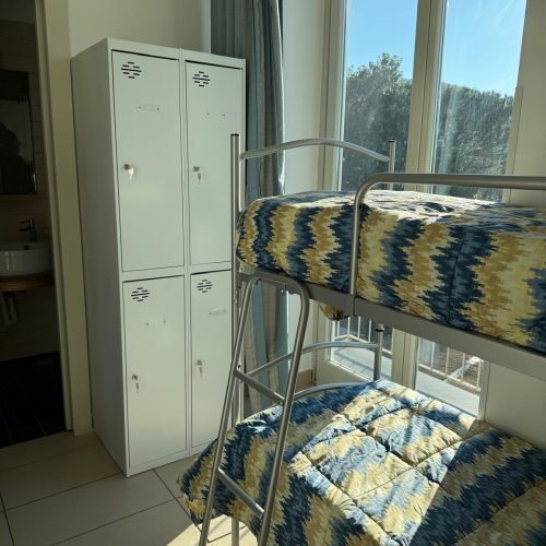 CAMERATA QUADRUPLA CON BAGNO INTERNO